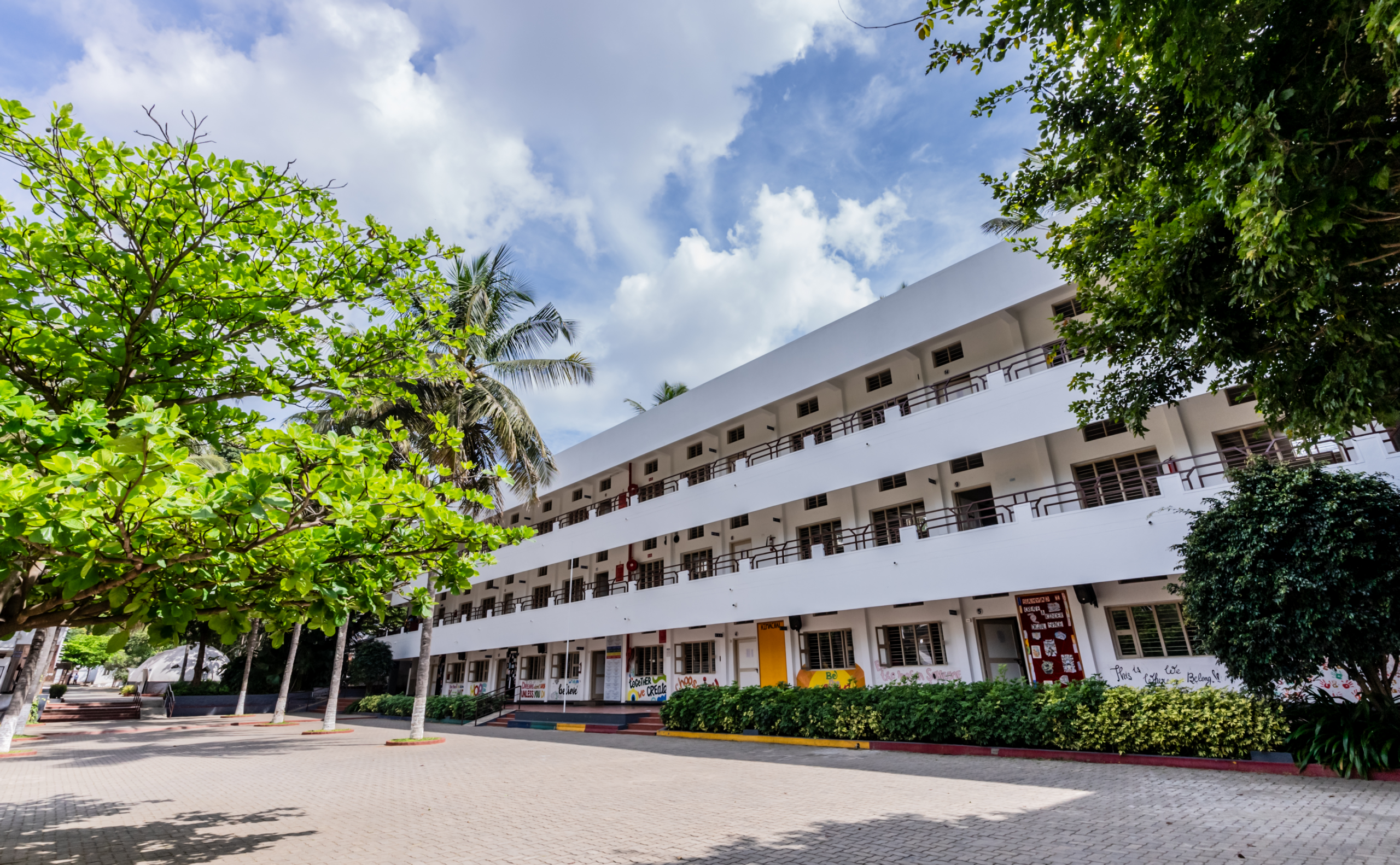 M P V Gallery view by Balladi Studios